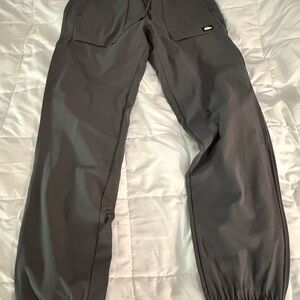 Quick Silver men’s Gray Pants
